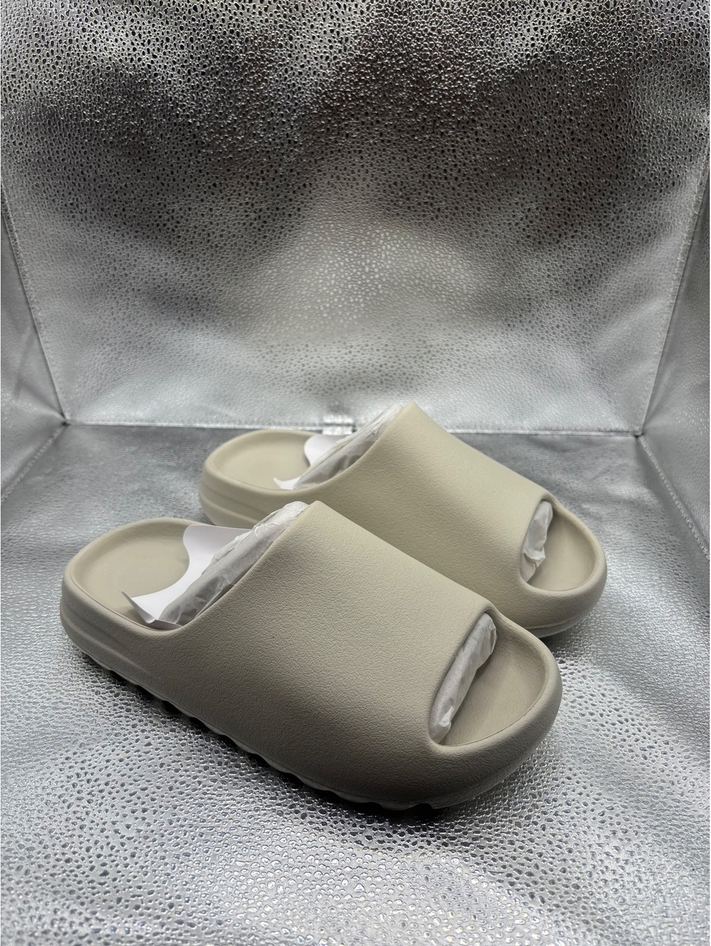 YS -01 cream slide